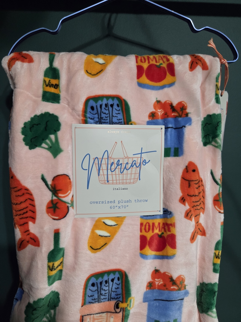 NWT Oversized Plush Throw Blanket Italian Market 60 X 70 Sardines Pink